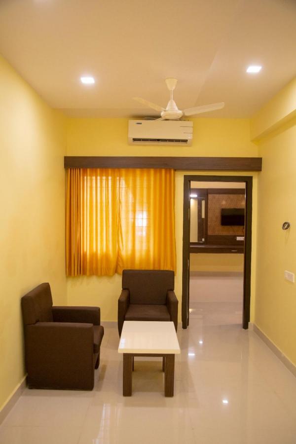 Sri Balaji Grand Hotel Kumbakonam Exterior foto