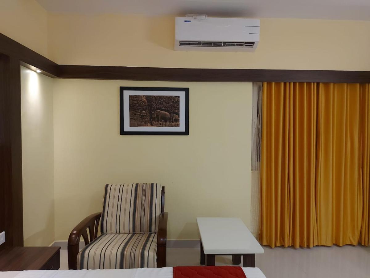 Sri Balaji Grand Hotel Kumbakonam Exterior foto